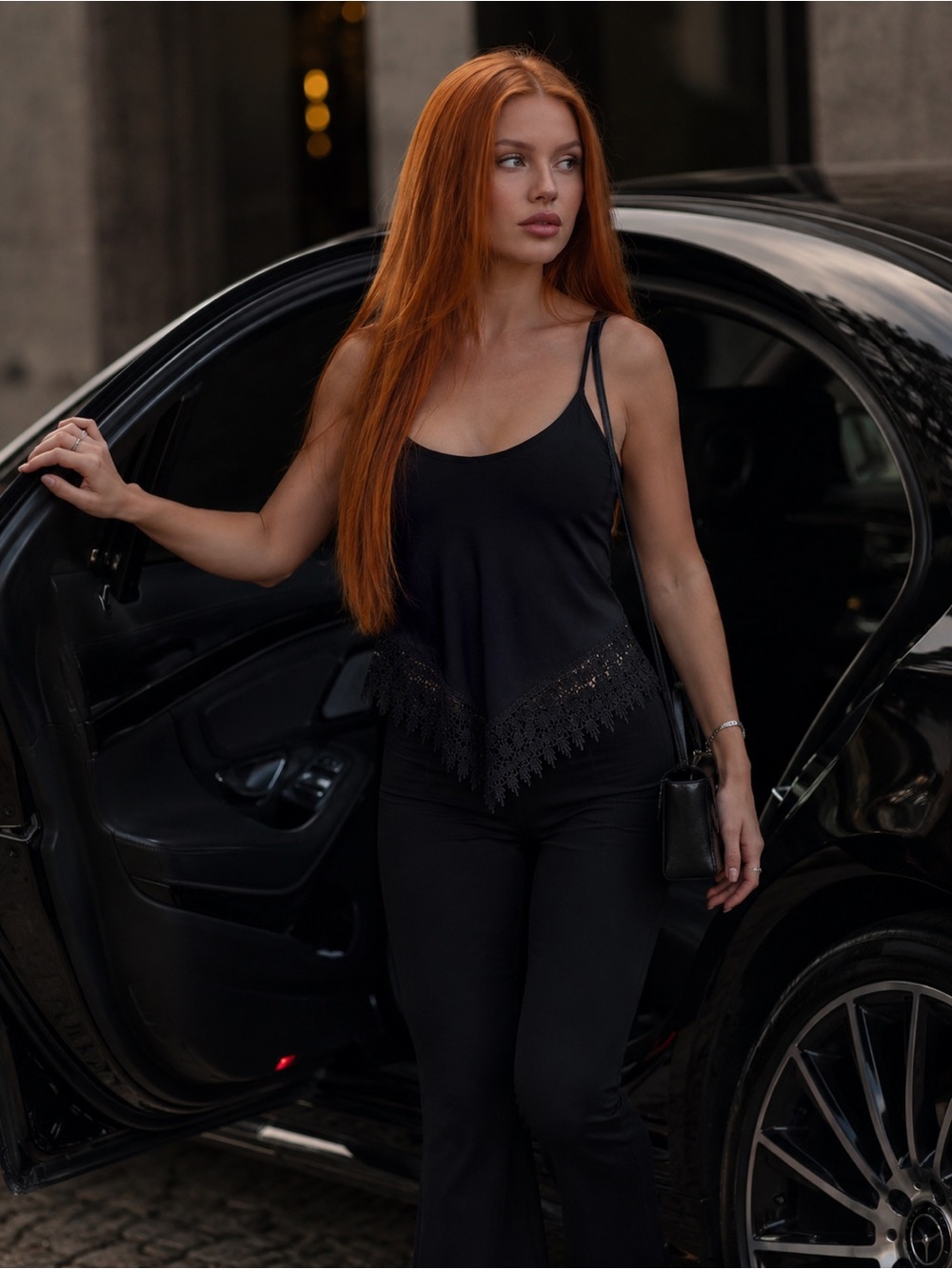 Nella Fantasia black lace cami top, М